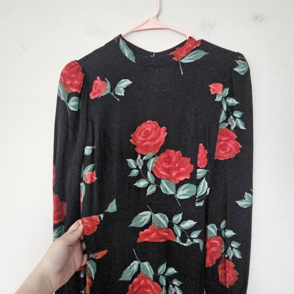 Reformation Carnation Black Maxi Dress with Red Rose Print Size 8 - Picture 7 of 10